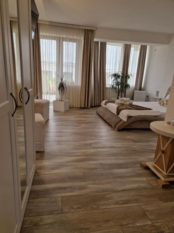 Caprice Deluxe Accomodation Drobeta Turnu Severin Pokój zdjęcie